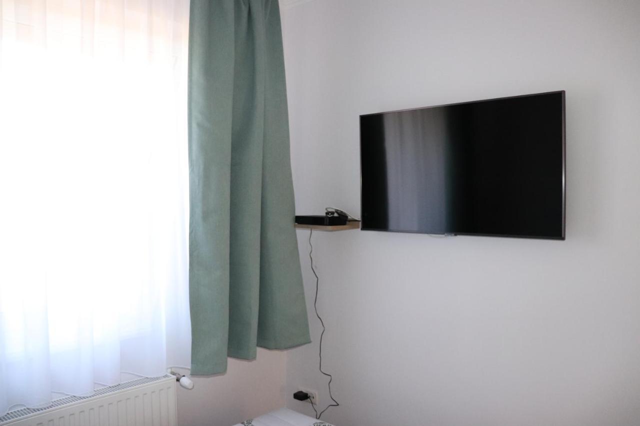 Liget Apartmanhaz ケヒダクスタニー エクステリア 写真