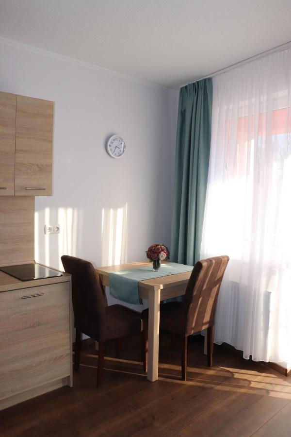 Liget Apartmanhaz ケヒダクスタニー エクステリア 写真